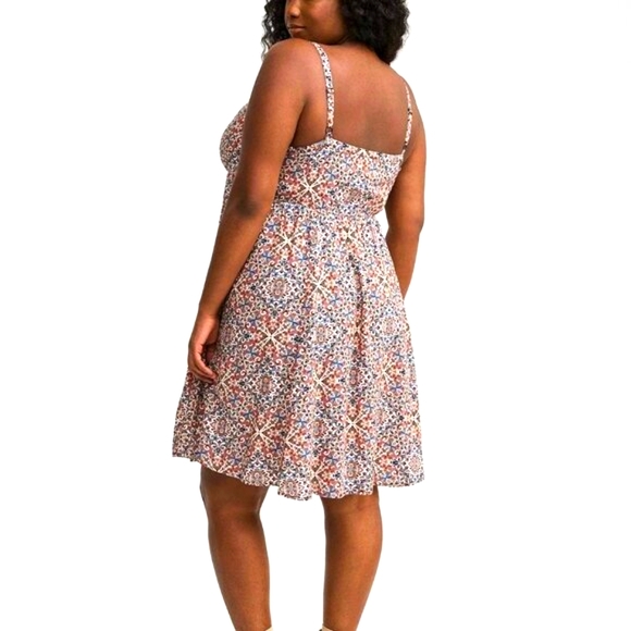 Pic VINTAGE MINI TRAPEZE POCKETS DRESS - SLEEVELESS MEDALLION PRINT - PLUS SIZE - Picture 3 of 10